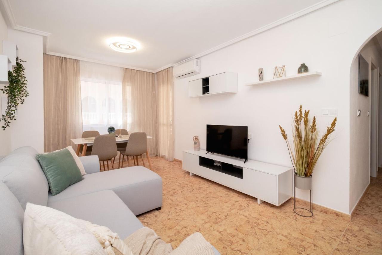 Piso En El Centro Apartman Torrevieja Kültér fotó